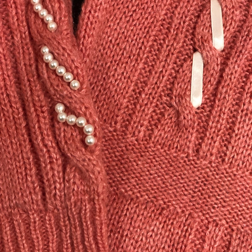 Vintage 80s pearls and bows sweater - Picture 2 of 2